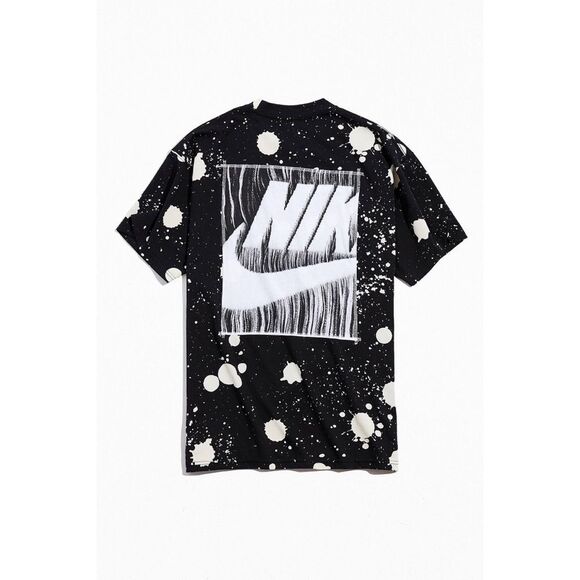 Urban Outfitters x Nike Sportswear DIY Splatter Tee - Picture 1 of 10